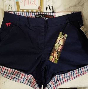 SHORTS AVAILABLE 2 SIZES